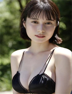 《女性奴》